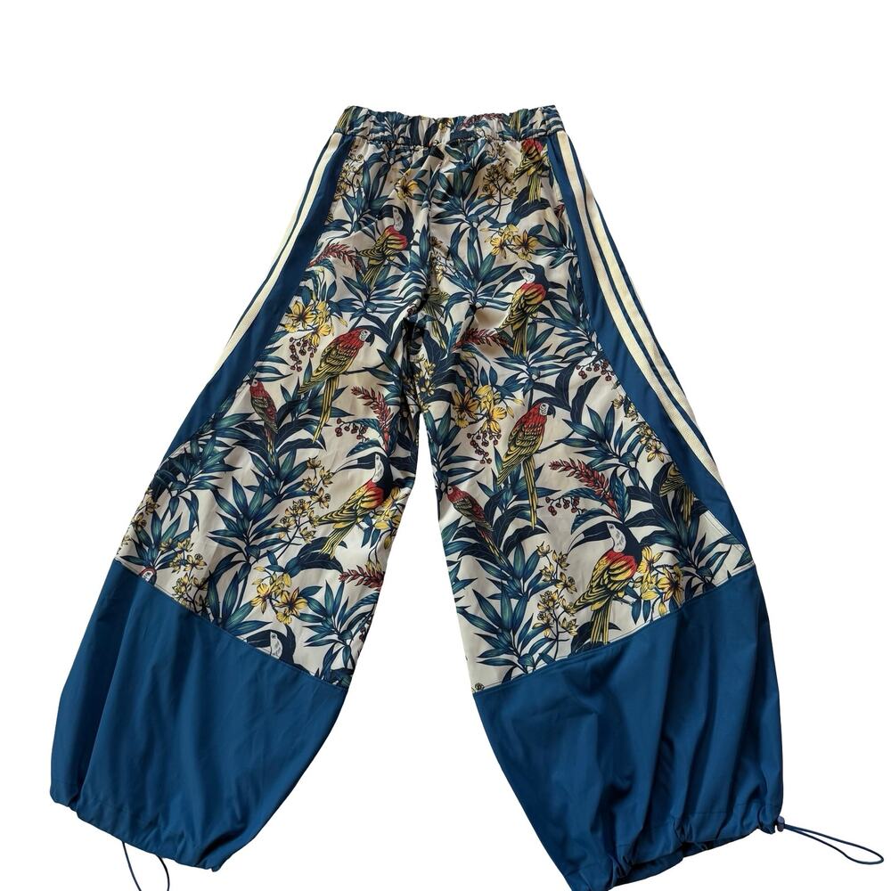 NWT Adidas X Farm Rio Premium Blue Parrot Wide Leg Pants Sample Size Small - Picture 4 of 9